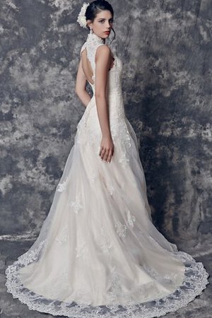 Robe de mariée vintage ligne a v encolure decoration en fleur noeud - Photo 3