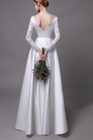 Robe de mariée parfait en satin avec décoration dentelle avec zip facile - Photo 2