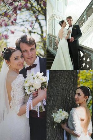 Sweep train Halbe Ärmeln Ärmellos Brautkleid mit V-Ausschnitt mit Bordüre - Bild 2