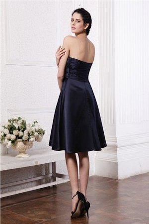 A Linie Elastischer Gewebter Satin Normale Taille Knielanges Kurzes Brautjungfernkleid - Bild 30