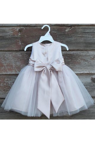 Schaufel-Ausschnitt Ärmellos Tüll knielanges Blumenmädchenkleid mit Gürtel mit Schleife - Bild 2