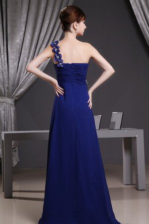 Ein Schulter gerüschtes Chiffon langes Abendkleid mit Blume - Bild 5