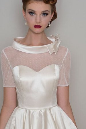 Kurze Ärmeln hoher Ausschnitt Satin A-Line legeres romantisches Brautkleid - Bild 4