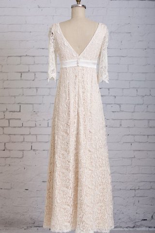 Halbe Ärmeln informelles tiefer V-Ausschnitt bodenlanges Brautkleid mit Knöpfen mit Schleife - Bild 2