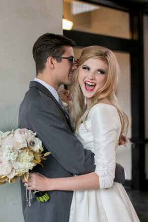 Vestido de Novia de Corte-A de Volantes Adorno de Plisado de Escote en V con Cintas - Foto 4