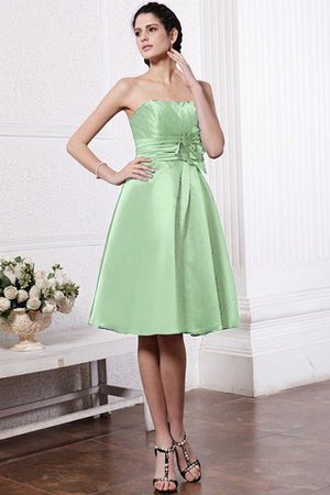 A Linie Elastischer Gewebter Satin Normale Taille Knielanges Kurzes Brautjungfernkleid - Bild 25