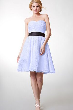 Herz-Ausschnitt plissiertes bescheidenes Abschlusskleid mit Knöpfen mit Blume - Bild 8