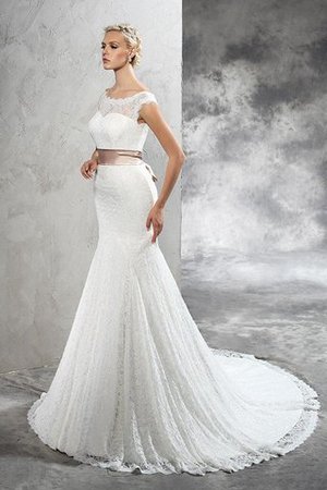Ärmelloses Enganliegendes Anständiges Brautkleid mit Natürlicher Taille mit Bordüre - Bild 3