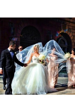Natürliche Taile Herz-Ausschnitt Ärmelloses Tüll Brautkleid mit Bordüre - Bild 4