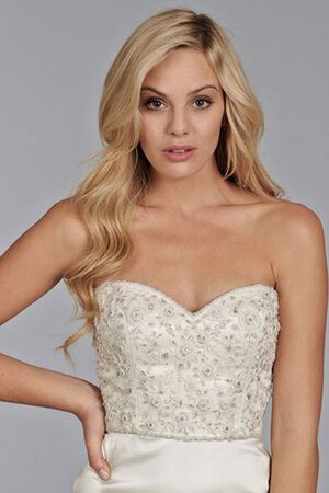 Abito da Sposa Senza Maniche Schiena Nuda Cuore con Ricamo a riva Coda A Strascico Corto - Foto 5