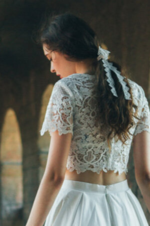 Kurze Ärmeln Glamourös Kurzes Brautkleid mit Bordüre mit Juwel Ausschnitt - Bild 4