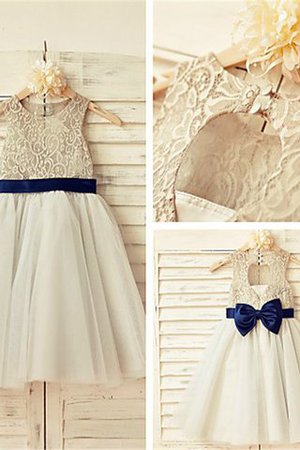 Normale Taille Prinzessin Schaufel-Ausschnitt Blumenmädchenkleid mit Blume mit Bordüre - Bild 6