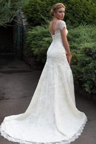 Robe de mariée cordon avec gradins avec manche courte ouverture frontale au niveau de cou - Photo 2