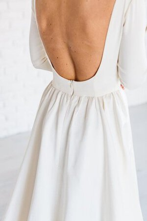 A-Line Hoher Kragen plissiertes romantisches schlichtes Brautkleid aus Satin - Bild 3