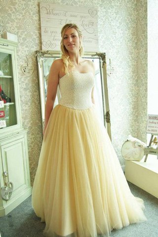 Robe de mariée naturel jusqu'au sol avec lacets textile en tulle manche nulle - Photo 2