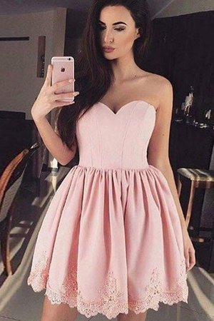 A Linie Wunderbar Ärmelloses Abschlusskleid aus Satin mit Bordüre - Bild 1