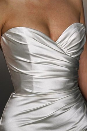 Duchesse-Linie Satin Elegantes Rocklänge-asymmetrisches Brautkleid mit offenen Rücken - Bild 4