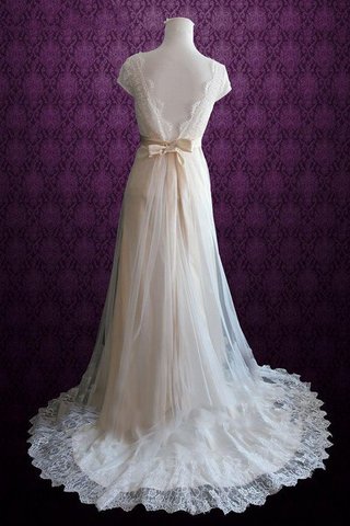 Kurze Ärmeln Vintage plissiertes Tüll Brautkleid mit Schmetterlingsknoten mit Bordüre - Bild 2