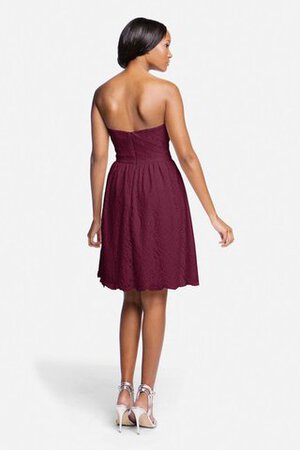 Moderno Vestido de Dama de Honor de Corte-A de Corto de Escote Corazón de Encaje Adorno - Foto 7