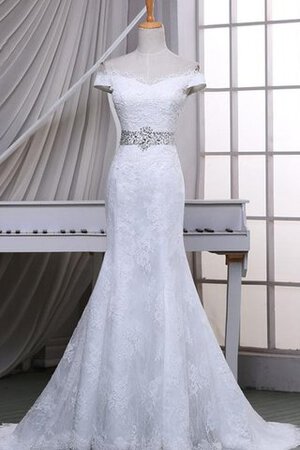 Satin Meerjungfrau Stil Perlenbesetztes langes Brautkleid mit Bordüre mit gekappten Ärmeln - Bild 1