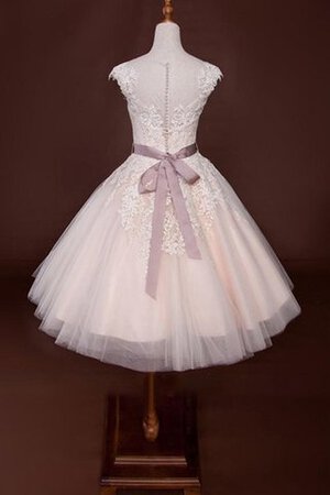 Abito da Sposa in pizzo Corto con Bottone in Taffeta con Fiocco in Chiffon - Foto 2