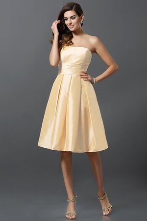 Robe demoiselle d'honneur courte naturel manche nulle a-ligne au niveau de genou - Photo 6
