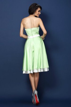 Elastischer Gewebter Satin Reißverschluss A-Linie Mini Brautjungfernkleid ohne Träger - Bild 2
