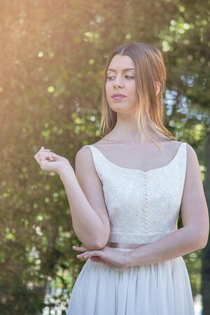 Robe de mariée naturel plissé avec décoration dentelle avec perle fermeutre eclair - Photo 5