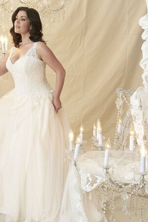 Robe de mariée intemporel romantique de traîne courte appliques en dentelle - Photo 1