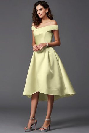 A Linie Schulterfrei Hoch Niedrig Rocklänge-asymmetrisches Mini Brautjungfernkleid - Bild 10