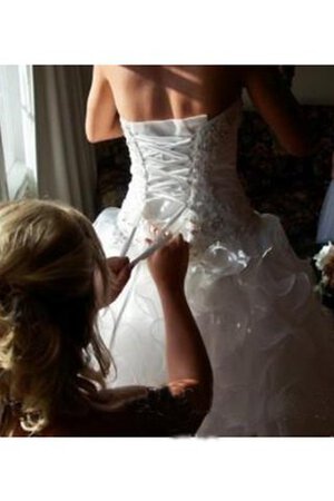 Robe de mariée vintage romantique de mode de bal avec lacets col en forme de cœur - Photo 2