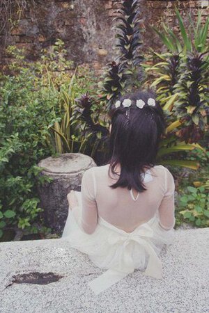 Langärmeliges plissiertes A-Linie Empire Taille langes Blumenmädchenkleid mit Schleife - Bild 4