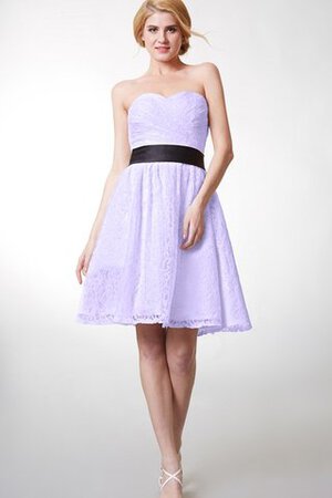 Herz-Ausschnitt plissiertes bescheidenes Abschlusskleid mit Knöpfen mit Blume - Bild 12