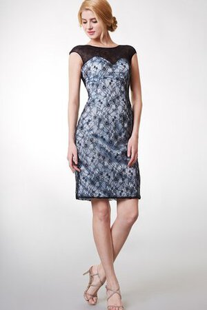 Normale Taille Spitze enges kurze Ärmeln Cocktailkleid mit Bordüre mit gekappten Ärmeln - Bild 4