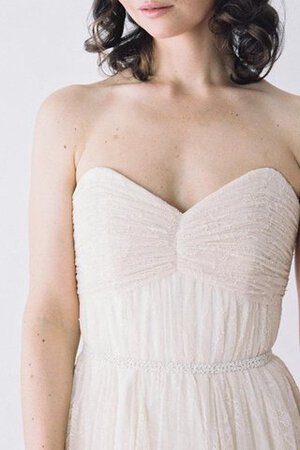 A linie gerüschtes Herz-Ausschnitt schlichtes Brautkleid mit Bordüre mit Perlen - Bild 5